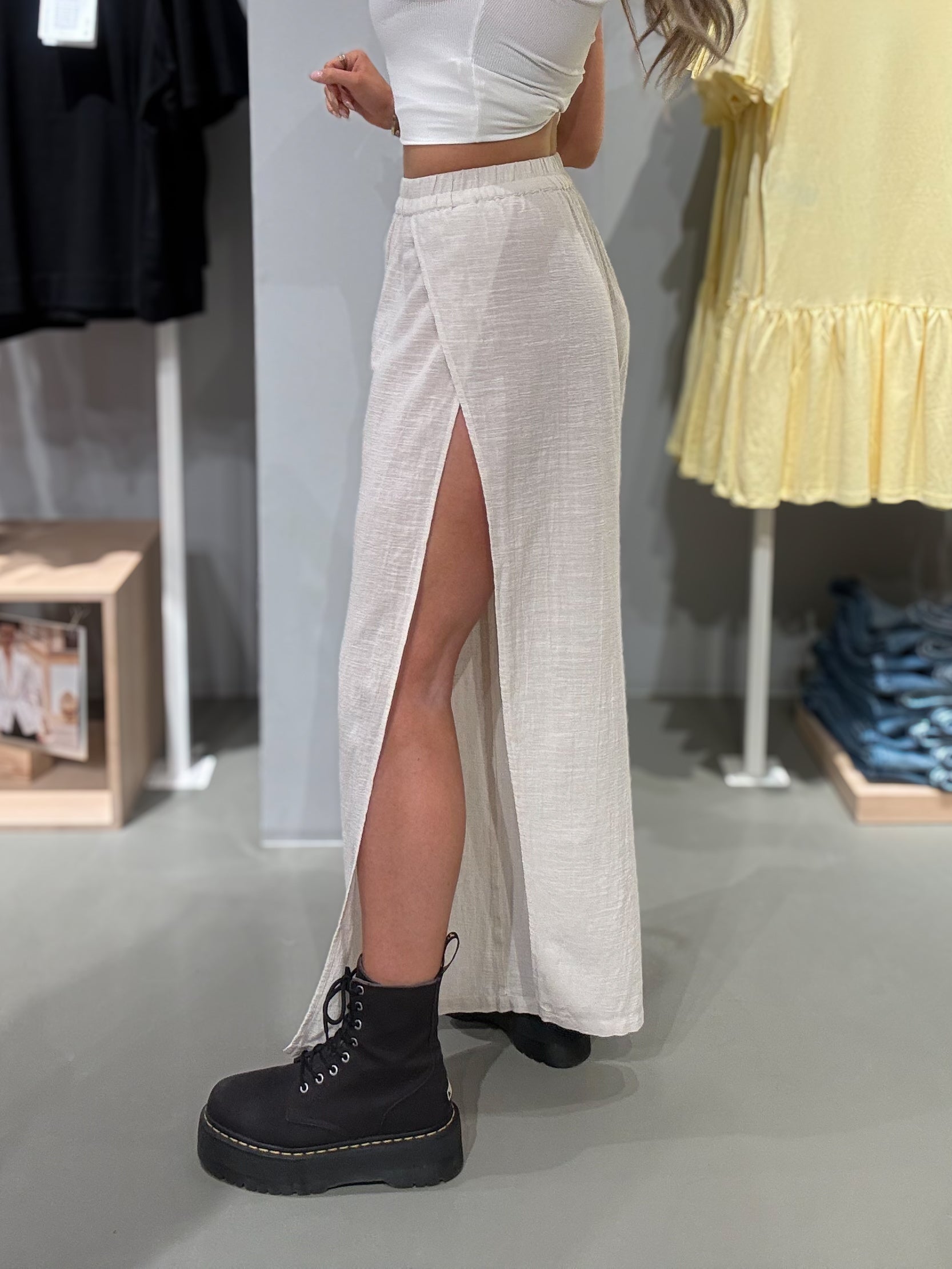 PCAGNES Trousers - Natural